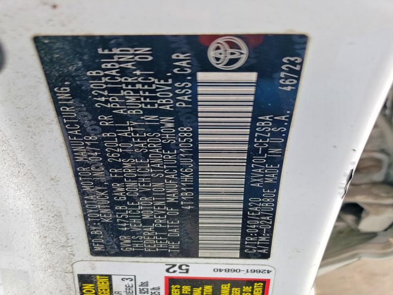 49811796 :رقم المزاد ، 4T1B11HK6JU110588 vin ، 2018 Toyota Camry مزاد بيع