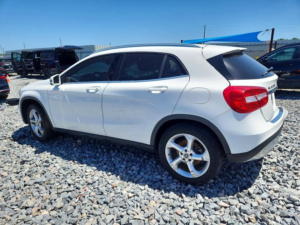 50083466 :رقم المزاد ، WDCTG4GB0JU000091 vin ، 2018 Mercedes-benz Gla مزاد بيع
