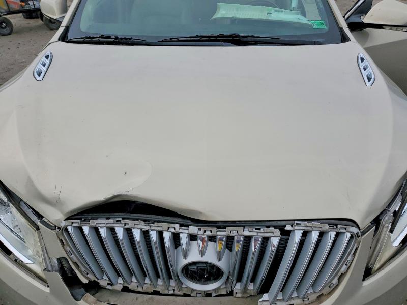 50625616 :رقم المزاد ، 1G4GF5E30CF117118 vin ، 2012 Buick Lacrosse مزاد بيع