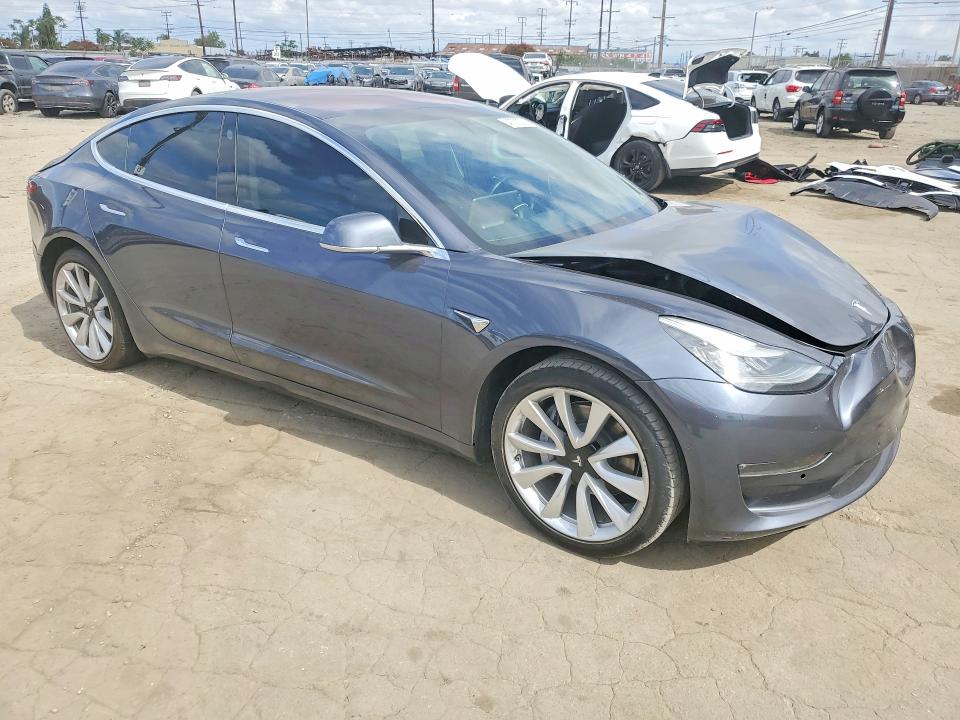 2018 Tesla Model 3 მანქანა იყიდება აუქციონზე, vin: 5YJ3E1EB7JF185262, აუქციონის ნომერი: 47702326