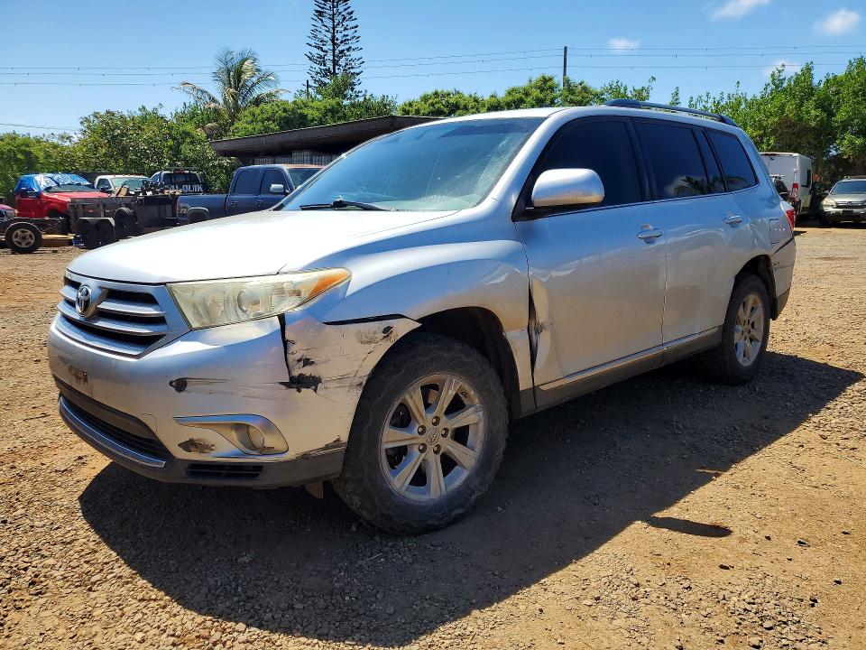 2013 Toyota Highlander მანქანა იყიდება აუქციონზე, vin: 5TDZK3EH1DS107773, აუქციონის ნომერი: 50888156