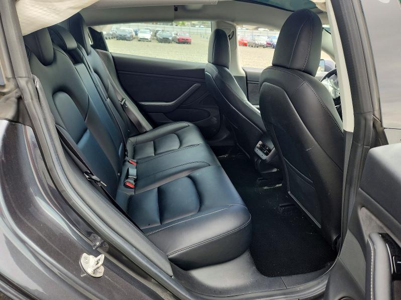 50916606 :رقم المزاد ، 5YJ3E1EB2JF086848 vin ، 2018 Tesla Model 3 مزاد بيع