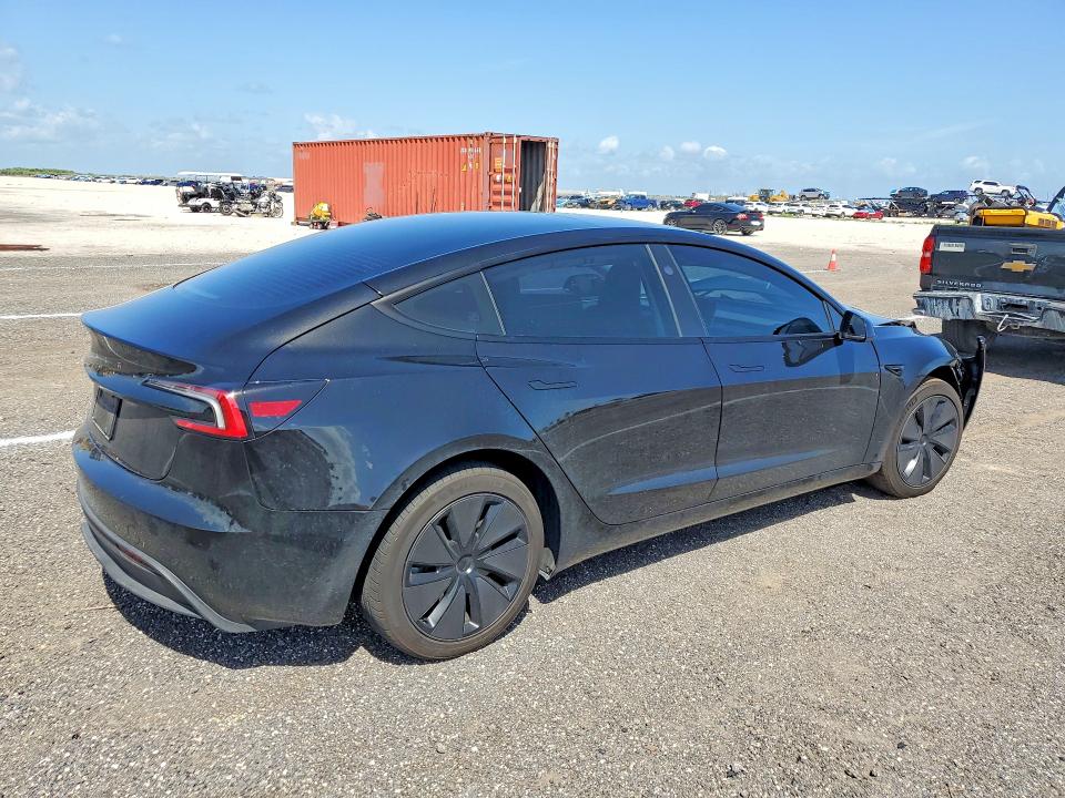 49387976 :رقم المزاد ، 5YJ3E1EA6SF032185 vin ، 2025 Tesla Model 3 مزاد بيع