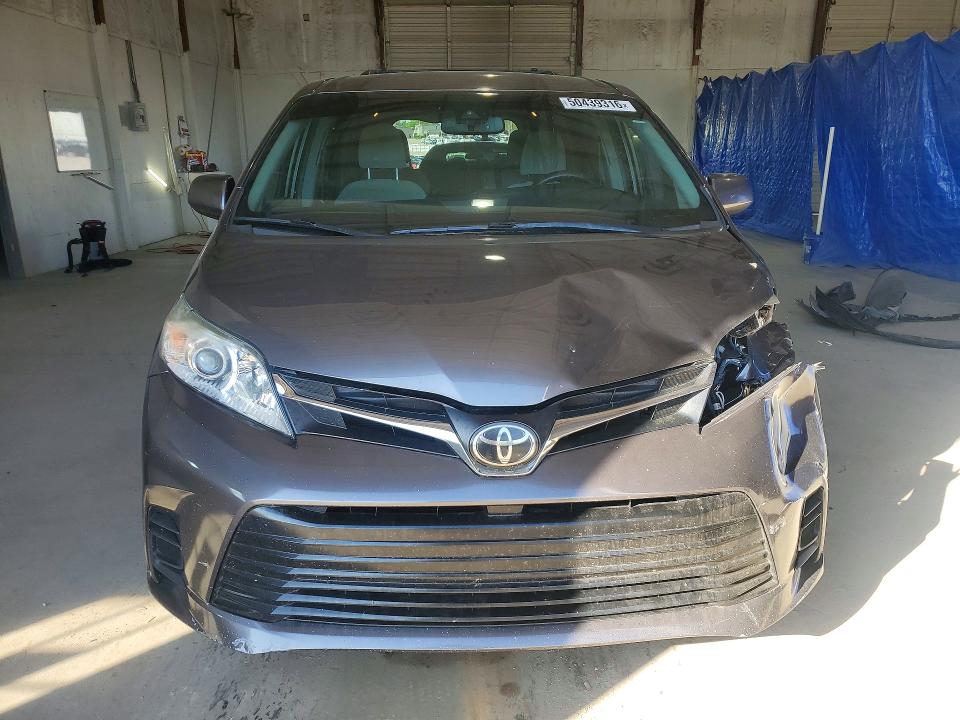 Aukcja sprzedaży 2018 Toyota Sienna, vin: 5TDKZ3DC0JS954461, numer aukcji: 50439316
