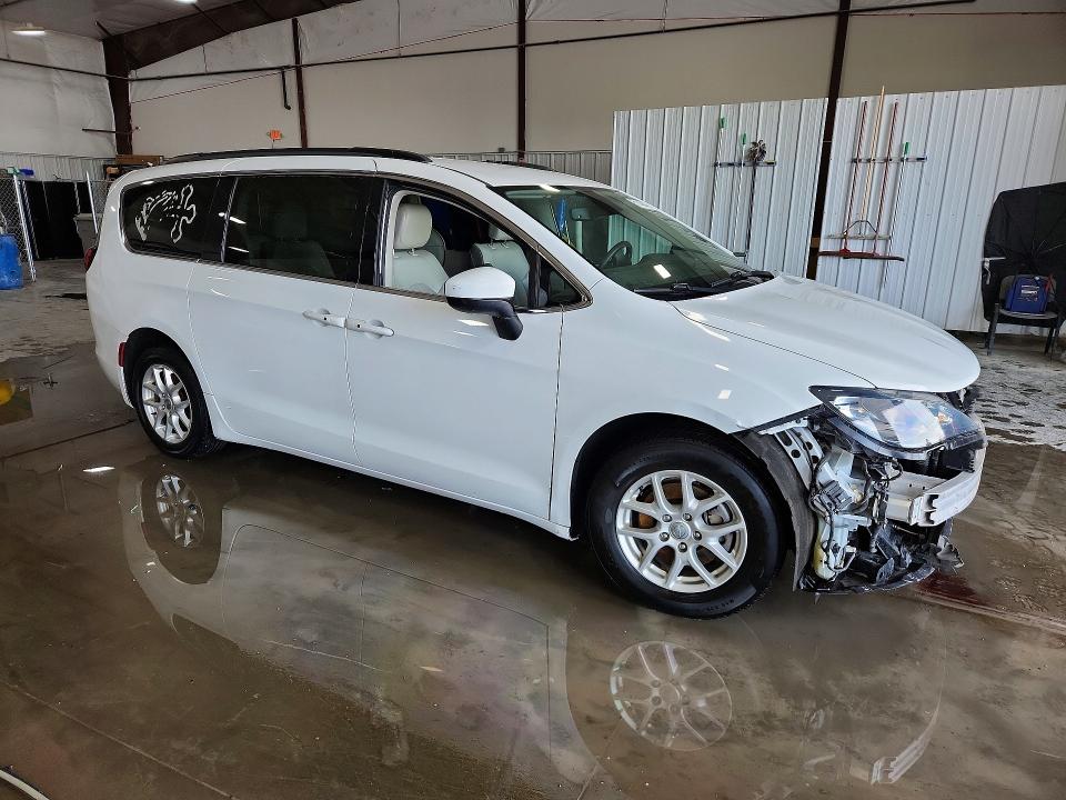 Продажа на аукционе авто 2020 Chrysler Voyager, vin: 2C4RC1DG9LR260970, номер лота: 51149846