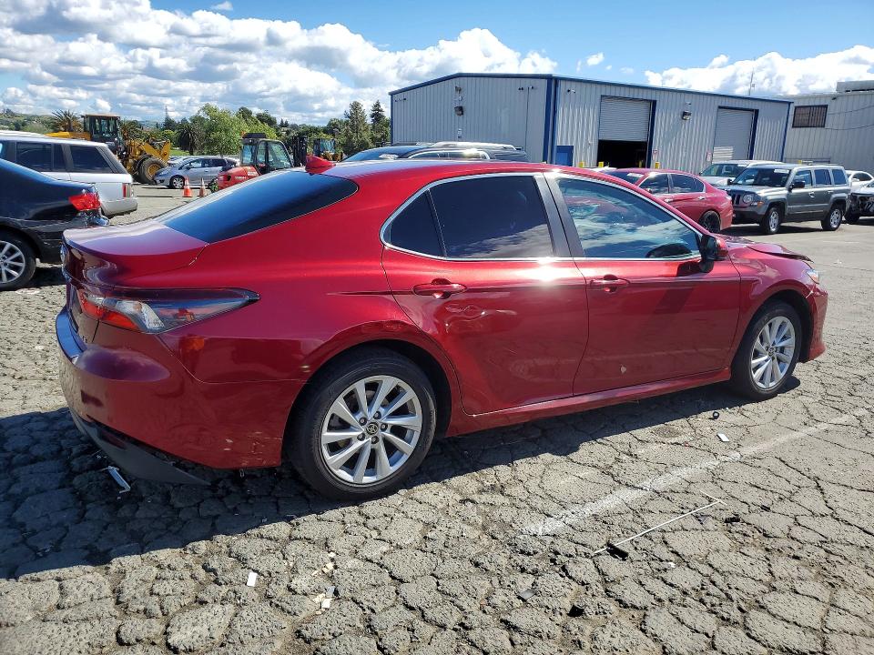 Продаж на аукціоні авто 2021 Toyota Camry, vin: 4T1C11AK9MU468237, номер лоту: 49834726