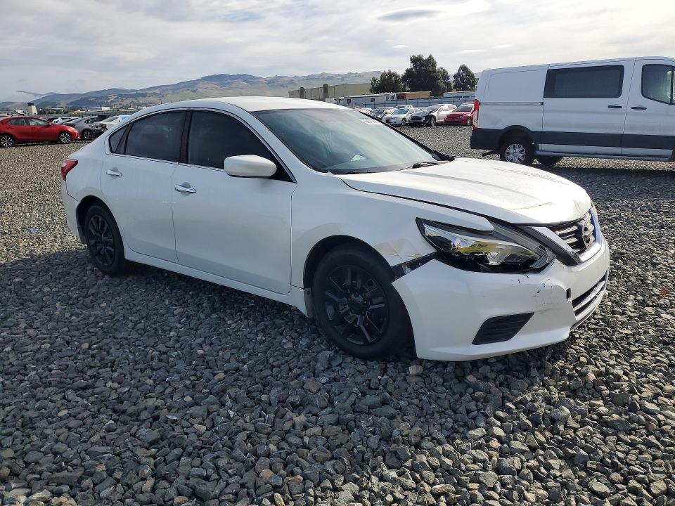 Продаж на аукціоні авто 2016 Nissan Altima, vin: 1N4AL3AP9GC194065, номер лоту: 49972306