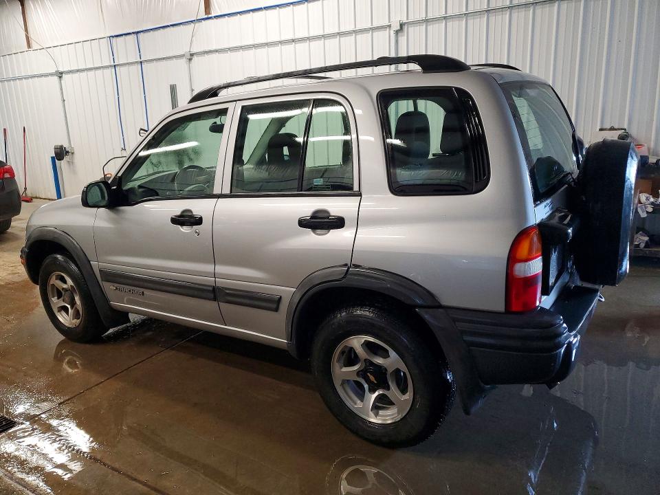 49281706 :رقم المزاد ، 2CNBJ734926935942 vin ، 2002 Chev Tracker مزاد بيع