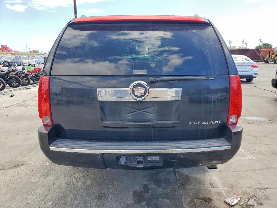 2008 Cadillac Escalade მანქანა იყიდება აუქციონზე, vin: 1GYFK66858R242983, აუქციონის ნომერი: 51483306