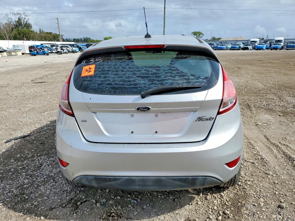 48673256 :رقم المزاد ، 3FADP4EJ2FM200850 vin ، 2015 Ford Fiesta مزاد بيع