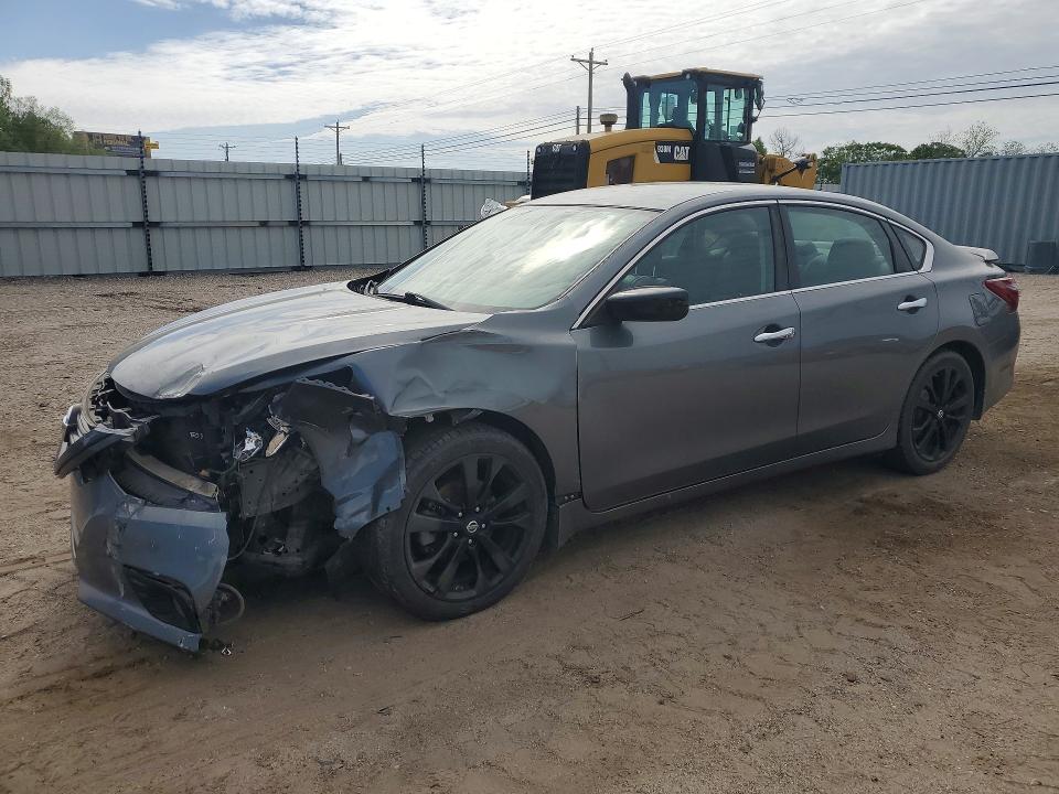 49054016 :رقم المزاد ، 1N4AL3AP8JC200543 vin ، 2018 Nissan Altima مزاد بيع