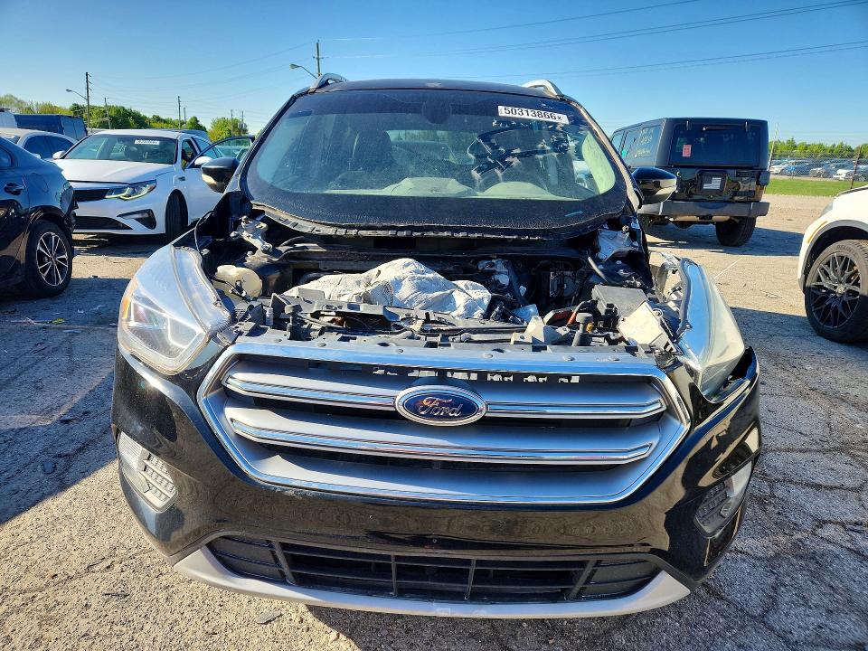 2017 Ford Escape მანქანა იყიდება აუქციონზე, vin: 1FMCU9JD7HUD25610, აუქციონის ნომერი: 50313866