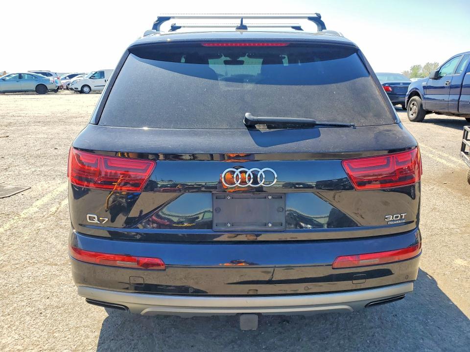 50915046 :رقم المزاد ، WA1VAAF77JD026175 vin ، 2018 Audi Q7 مزاد بيع