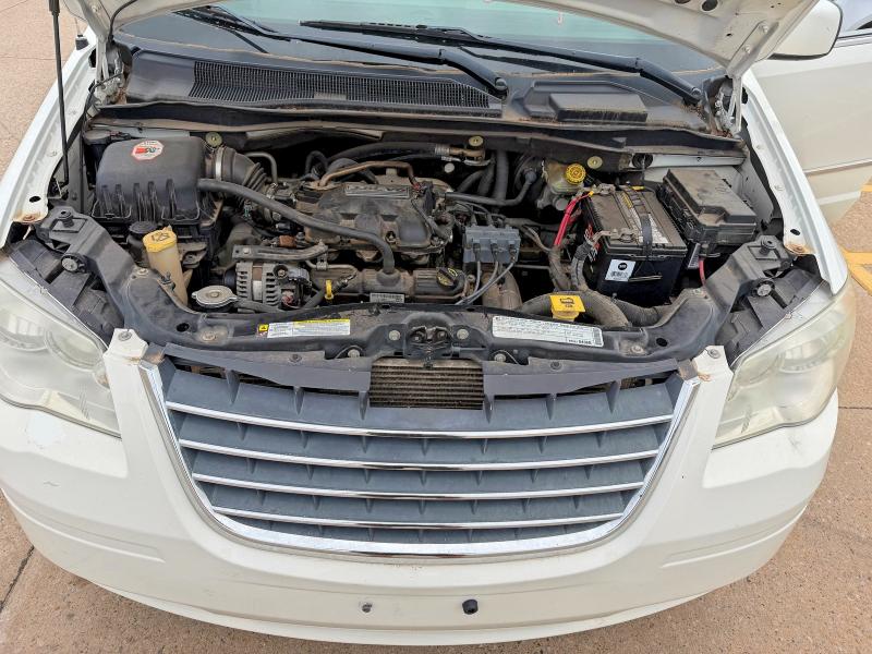 51482716 :رقم المزاد ، 2A4RR5D13AR166298 vin ، 2010 Chrysler Town & Country مزاد بيع