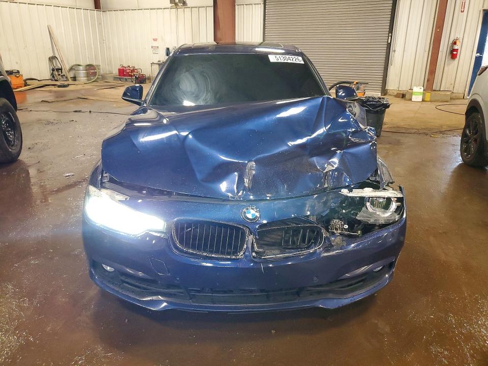 51304226 :رقم المزاد ، WBA8B7C57GK702549 vin ، 2016 Bmw 340 مزاد بيع