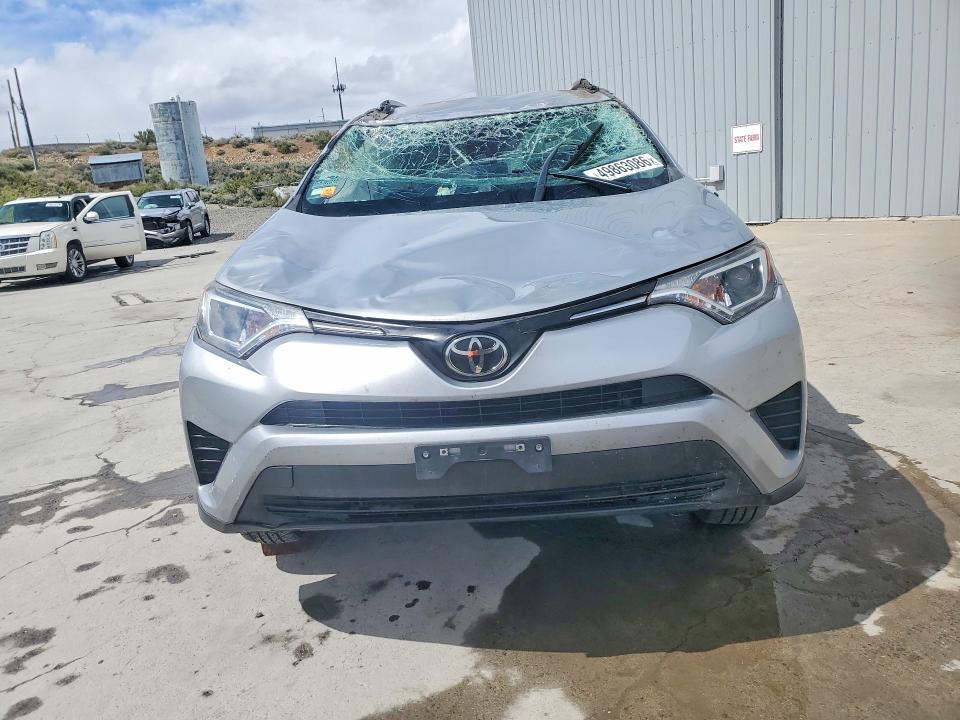 49863086 :رقم المزاد ، 2T3ZFREV9JW450970 vin ، 2018 Toyota Rav4 مزاد بيع