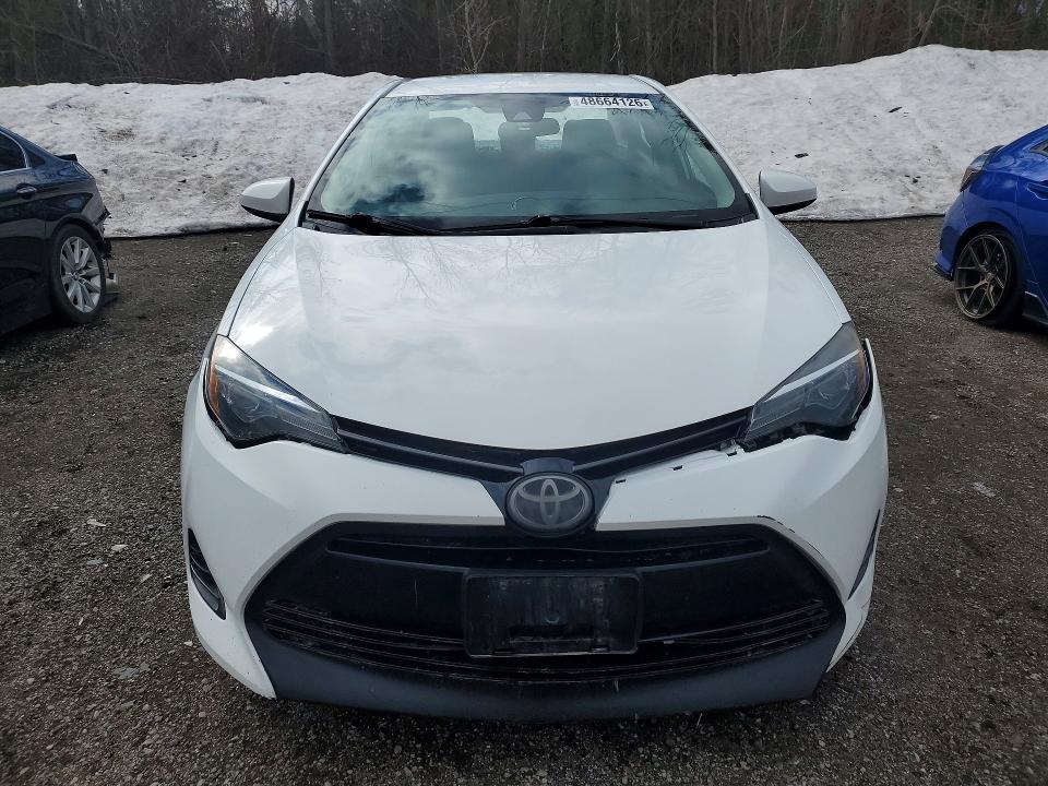 48664126 :رقم المزاد ، 2T1BURHE9JC024502 vin ، 2018 Toyota Corolla مزاد بيع