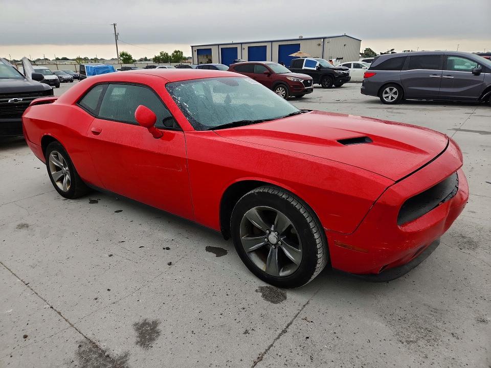 51698296 :رقم المزاد ، 2C3CDZAG4FH873387 vin ، 2015 Dodge Challenger مزاد بيع