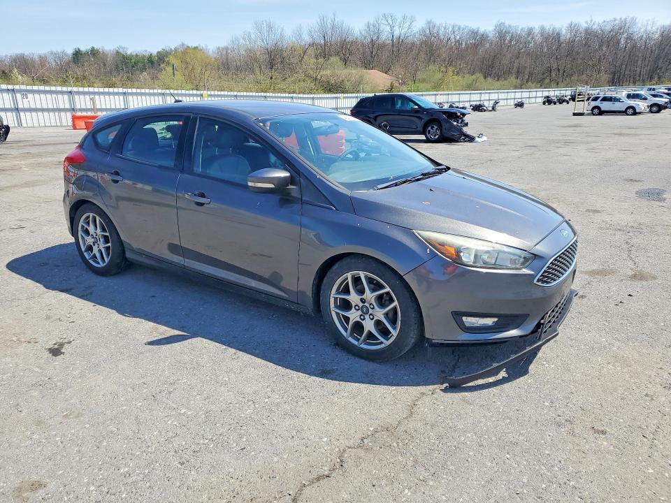 48417346 :رقم المزاد ، 1FADP3K25FL273686 vin ، 2015 Ford Focus مزاد بيع