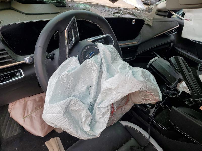 2025 Buick Envision მანქანა იყიდება აუქციონზე, vin: LRBFZLE40SD028405, აუქციონის ნომერი: 51260606