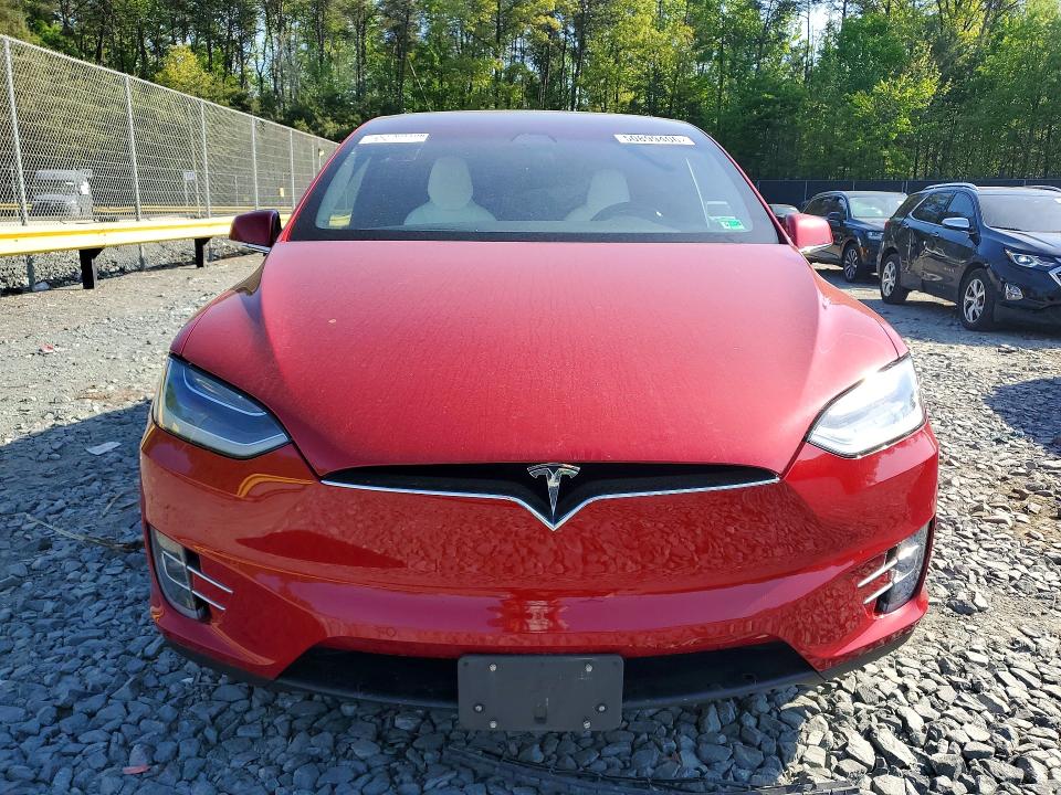 50899406 :رقم المزاد ، 5YJXCAE20JF127355 vin ، 2018 Tesla Model X مزاد بيع
