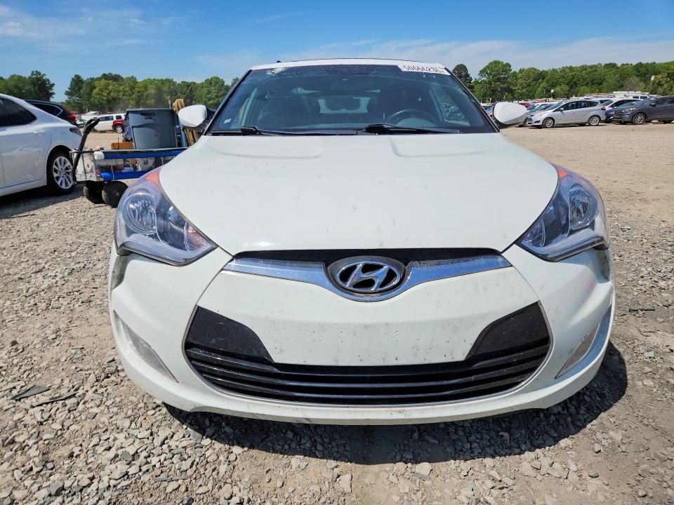 50666236 :رقم المزاد ، KMHTC6AD7HU320554 vin ، 2017 Hyundai Veloster مزاد بيع