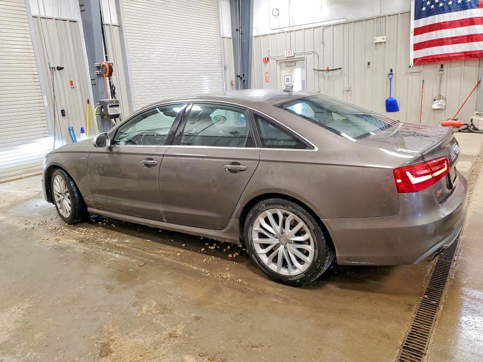 49286846 :رقم المزاد ، WAUJ2BFC2DN103468 vin ، 2013 Audi S6 مزاد بيع