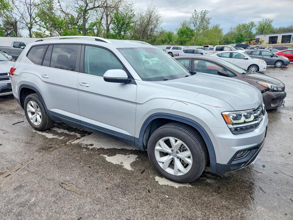 2018 Volkswagen Atlas მანქანა იყიდება აუქციონზე, vin: 1V2CR2CA2JC574861, აუქციონის ნომერი: 49074216