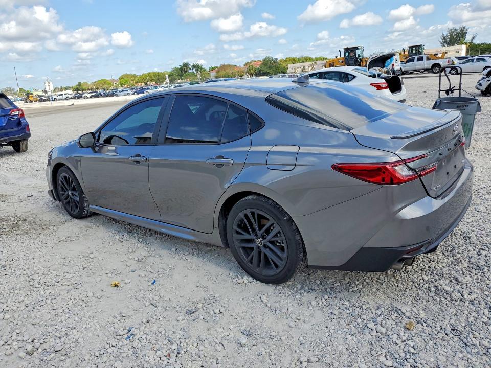 51370166 :رقم المزاد ، 4T1DAACK4SU594584 vin ، 2025 Toyota Camry مزاد بيع