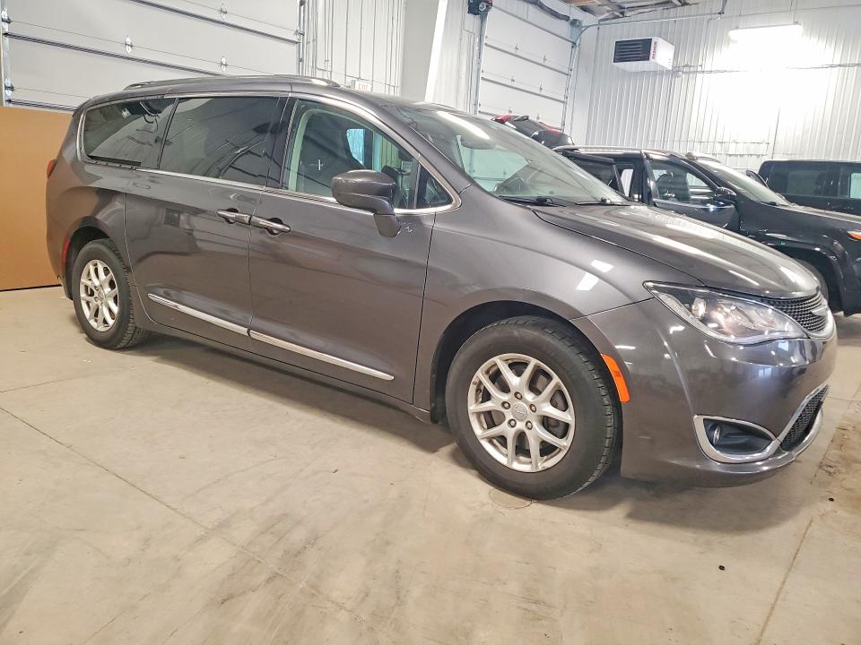 2020 Chrysler Pacifica მანქანა იყიდება აუქციონზე, vin: 2C4RC1BG4LR134714, აუქციონის ნომერი: 48944186