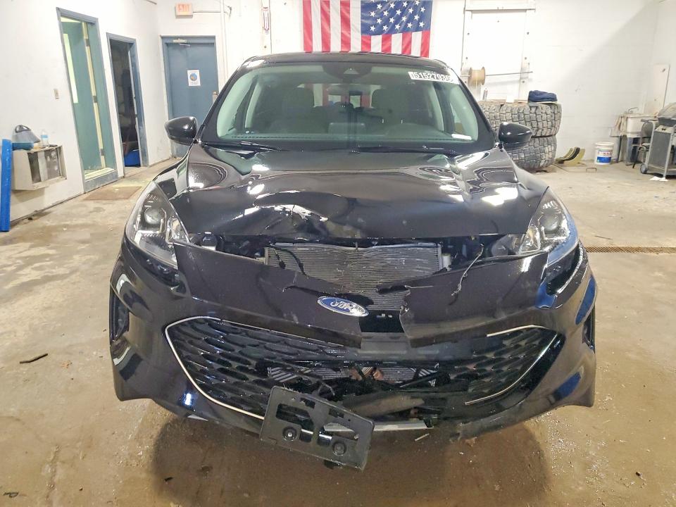 Продажа на аукционе авто 2022 Ford Escape, vin: 1FMCU9G69NUA71628, номер лота: 51527936