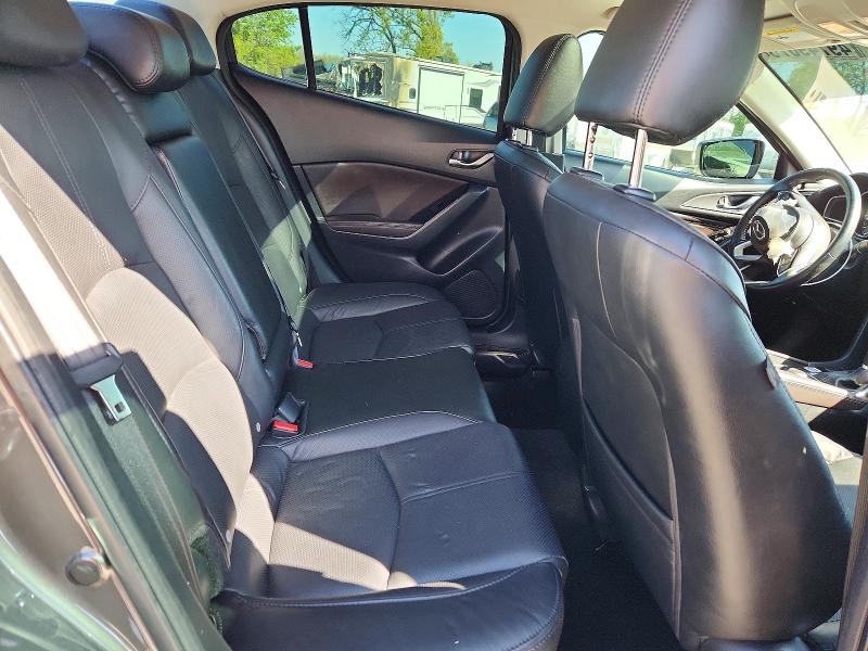 Продажа на аукционе авто 2018 Mazda 3, vin: 3MZBN1W31JM271565, номер лота: 49749076