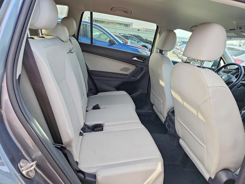 46779326 :رقم المزاد ، 3VV2B7AX4JM026947 vin ، 2018 Volkswagen Tiguan مزاد بيع