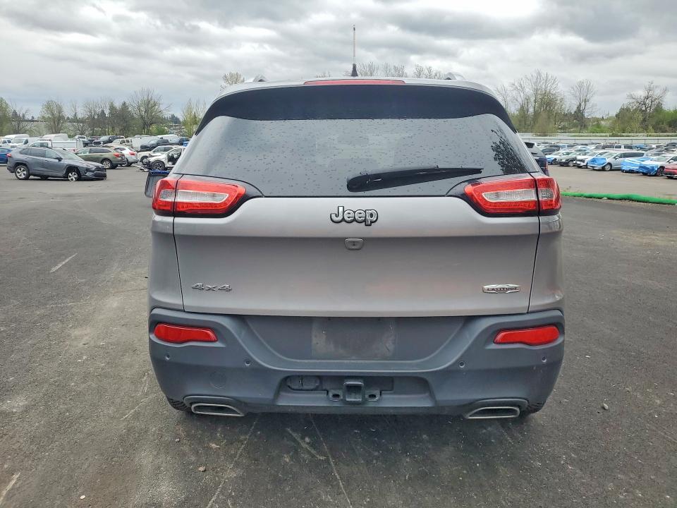 49841106 :رقم المزاد ، 1C4PJMCS6HW525542 vin ، 2017 Jeep Cherokee مزاد بيع