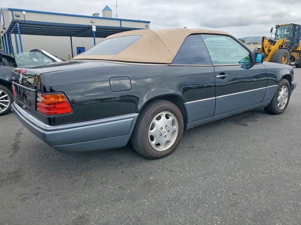 Продажа на аукционе авто 1995 Mercedes-benz E-class, vin: WDBEA66EXSC276601, номер лота: 49121666