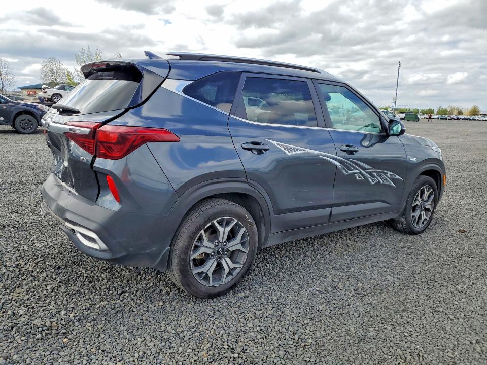 2021 Kia Seltos მანქანა იყიდება აუქციონზე, vin: KNDERCAAXM7109454, აუქციონის ნომერი: 49609276