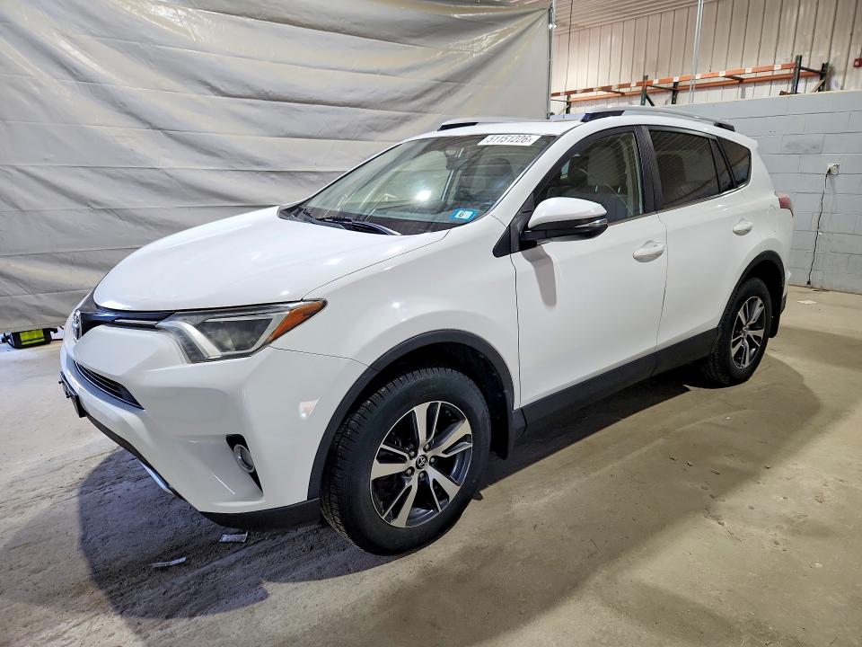 51151226 :رقم المزاد ، JTMRFREV8GJ082630 vin ، 2016 Toyota Rav4 مزاد بيع