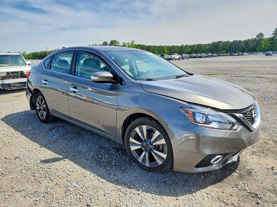 51767736 :رقم المزاد ، 3N1AB7AP3HY231336 vin ، 2017 Nissan Sentra مزاد بيع
