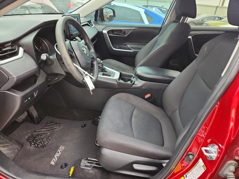 51946106 :رقم المزاد ، 2T3H1RFVXMW136788 vin ، 2021 Toyota Rav4 مزاد بيع