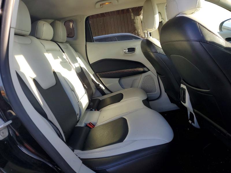 48539216 :رقم المزاد ، 3C4NJDCB2JT489772 vin ، 2018 Jeep Compass مزاد بيع