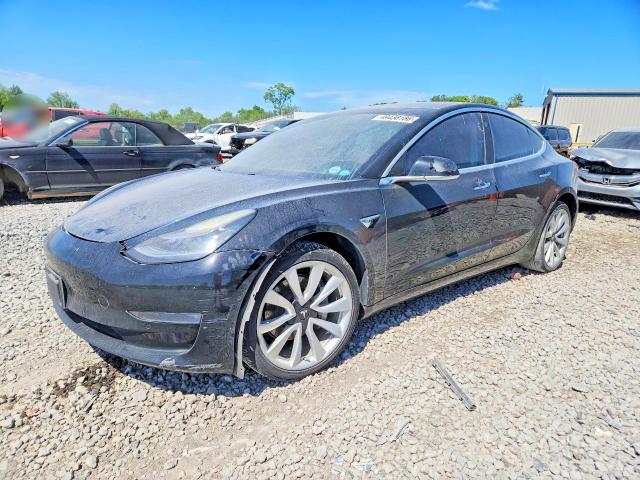 49438186 :رقم المزاد ، 5YJ3E1EA9JF005867 vin ، 2018 Tesla Model 3 مزاد بيع