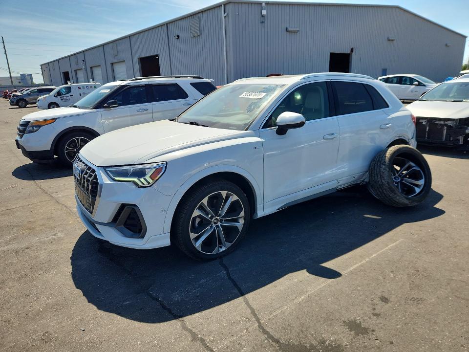 2021 Audi Q3 მანქანა იყიდება აუქციონზე, vin: WA1EECF36M1064435, აუქციონის ნომერი: 50387606