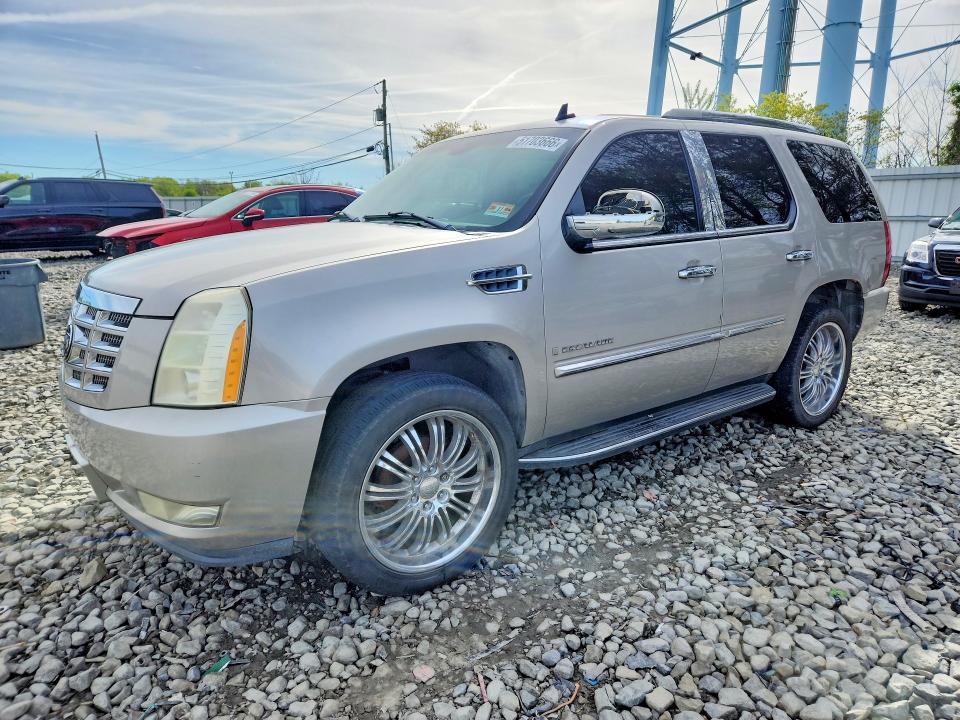 2007 Cadillac Escalade მანქანა იყიდება აუქციონზე, vin: 1GYFK63837R125325, აუქციონის ნომერი: 51703666