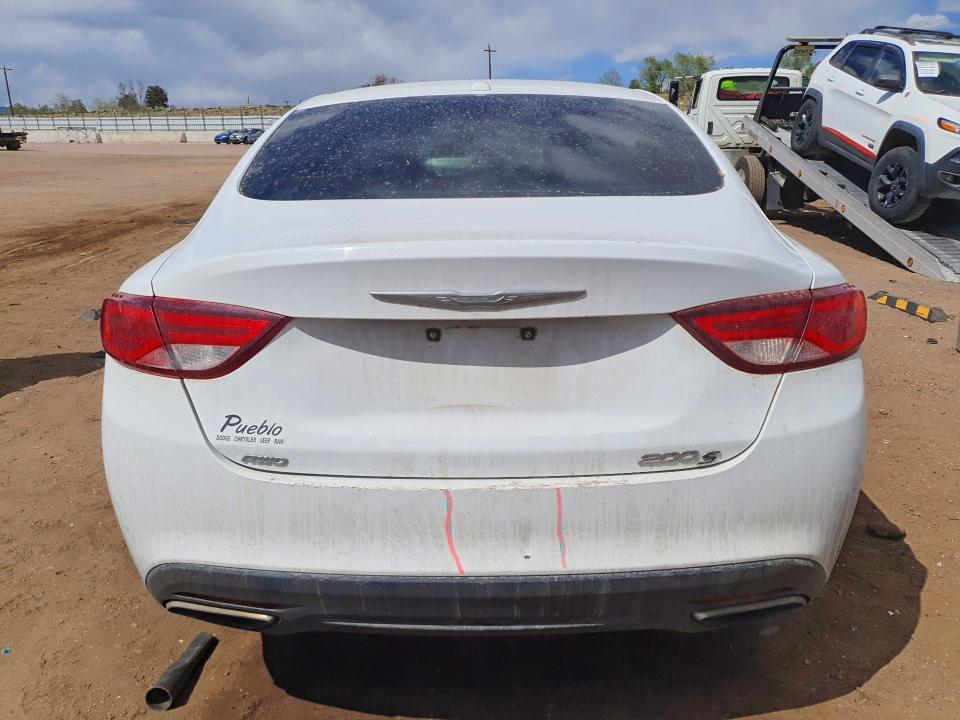 50965146 :رقم المزاد ، 1C3CCCDG9FN610685 vin ، 2015 Chrysler 200 مزاد بيع