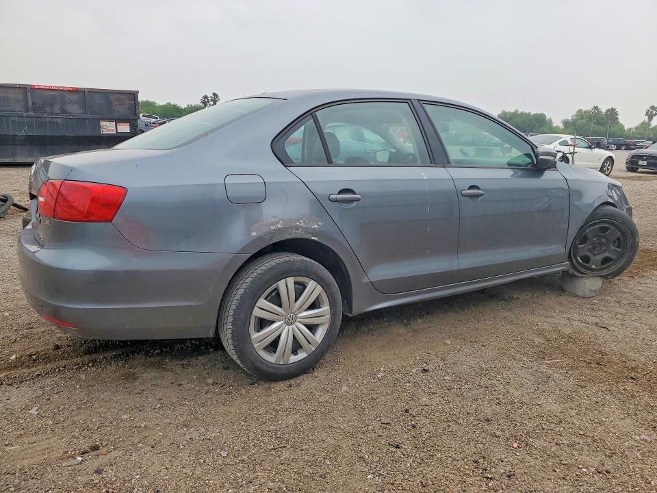 51270746 :رقم المزاد ، 3VWDX7AJ7BM006212 vin ، 2011 Volkswagen Jetta مزاد بيع