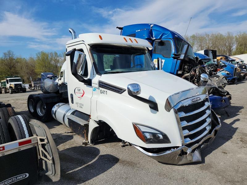 53296726 :رقم المزاد ، 3AKJHLDVXMSMP6763 vin ، 2021 Freightliner Cascadia 126 مزاد بيع