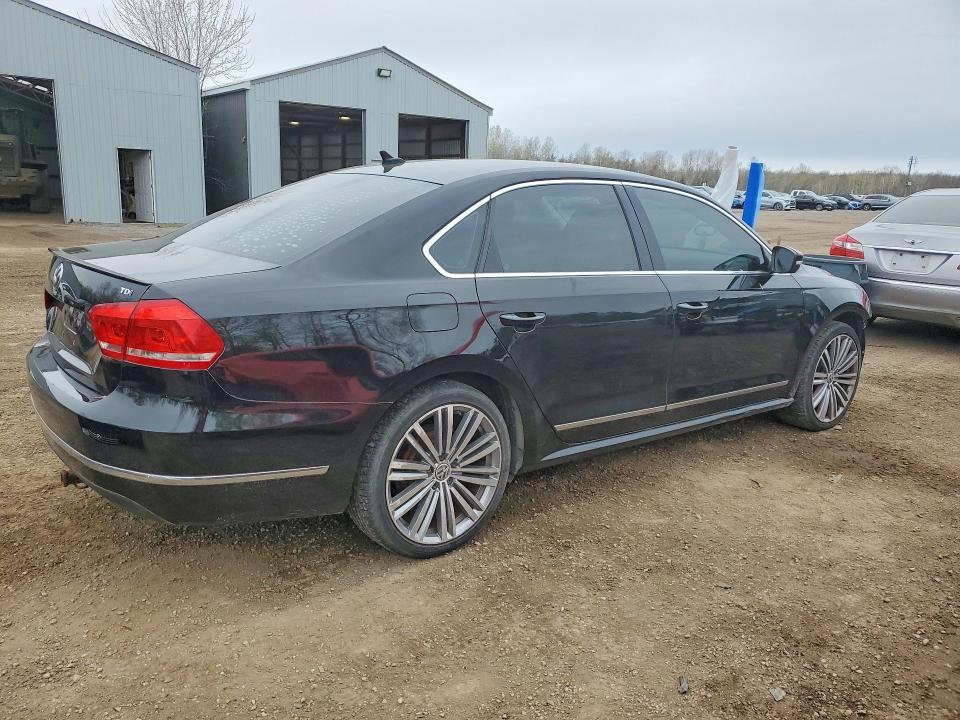 2015 Volkswagen Passat მანქანა იყიდება აუქციონზე, vin: 1VWBV7A32FC023781, აუქციონის ნომერი: 51468956