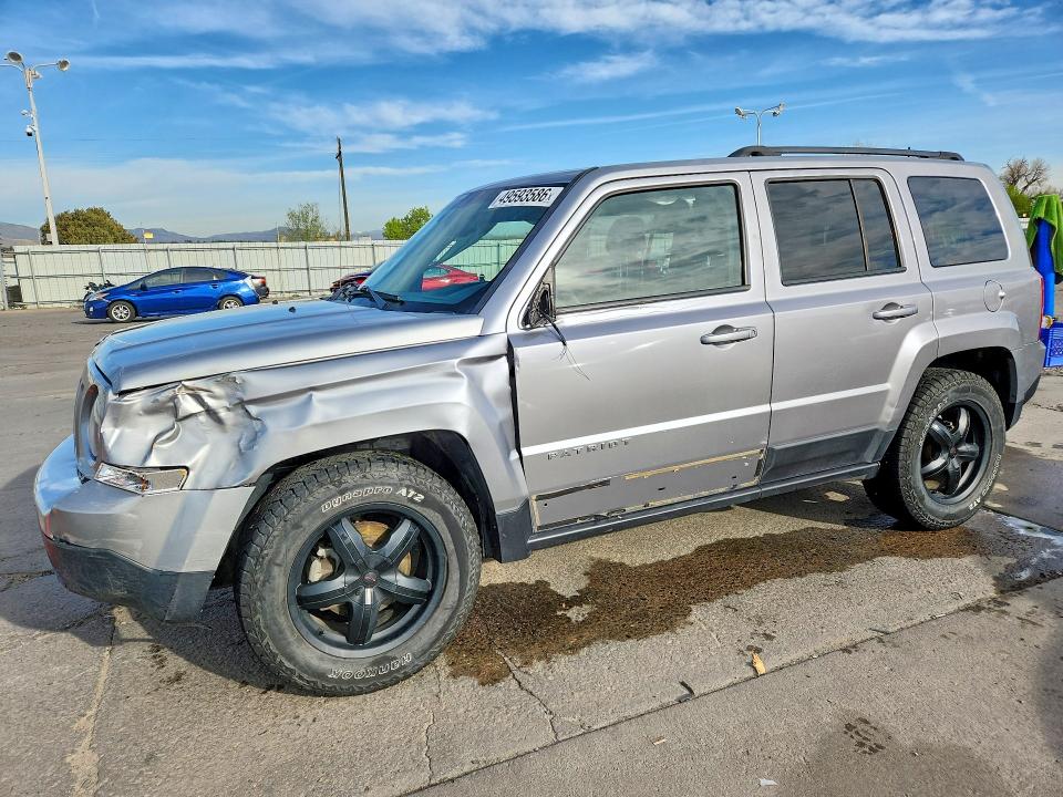 49593586 :رقم المزاد ، 1C4NJRBB6HD196441 vin ، 2017 Jeep Patriot مزاد بيع