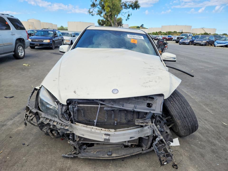 48984286 :رقم المزاد ، WDDGF5EB5BA414026 vin ، 2011 Mercedes-benz C مزاد بيع