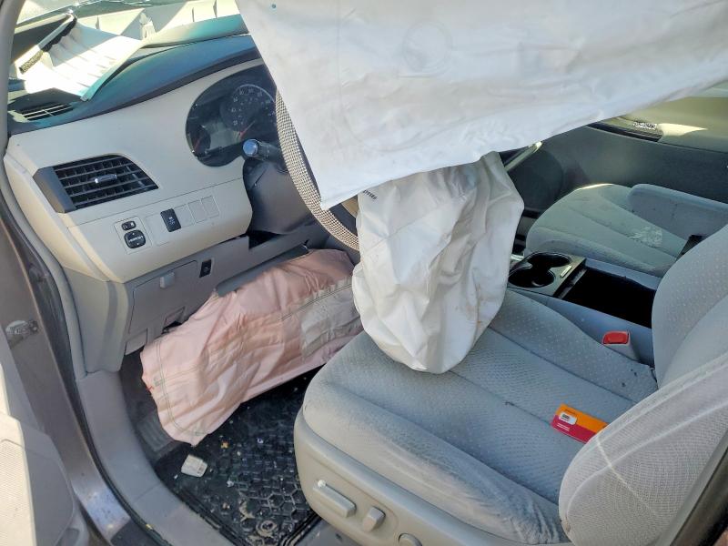 2014 Toyota Sienna მანქანა იყიდება აუქციონზე, vin: 5TDKK3DC8ES522033, აუქციონის ნომერი: 47194216